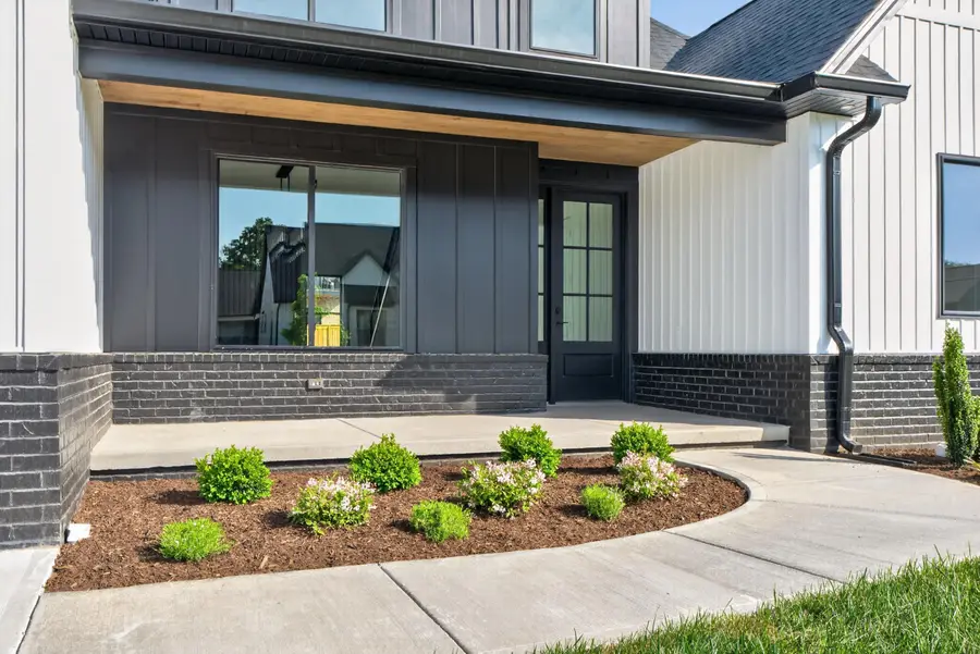 725 Azalea Lane, Versailles, KY 40383 - #3