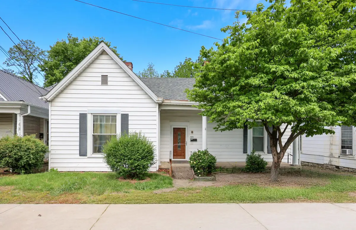 1215 High Street, Paris, KY 40361 - #1