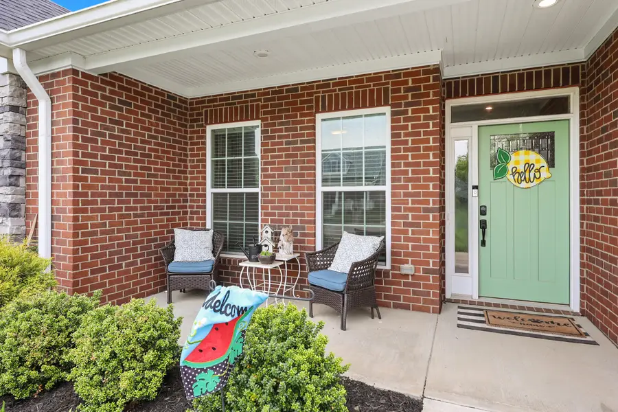 445 Houston Oaks Drive, Paris, KY 40361 - #2