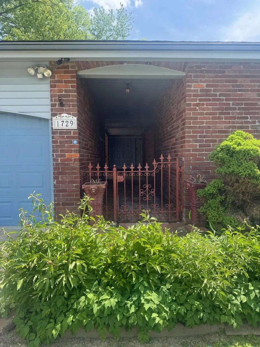 1729 Brewer Drive, Lexington, KY 40505 - #3