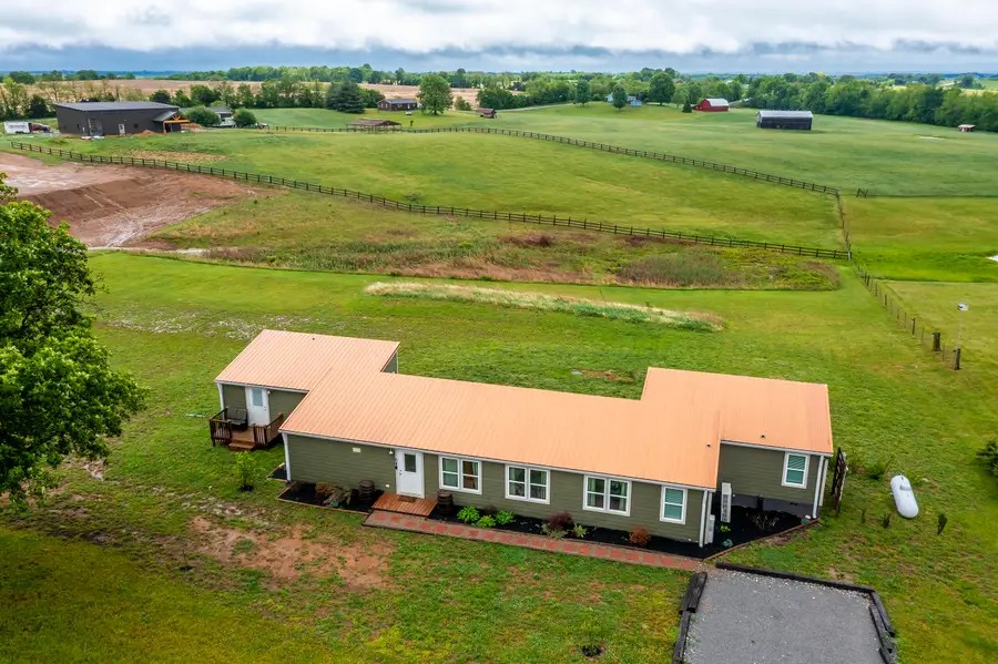 199 Doe Run Lane, Springfield, KY 40069 - #2