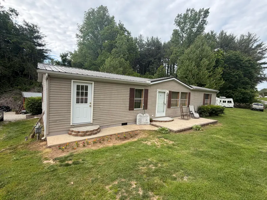 2591 Kentucky 8, Vanceburg, KY 41179 - #3