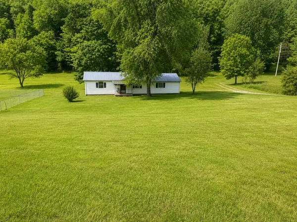 14479 Kentucky 11, Oneida, KY 40972