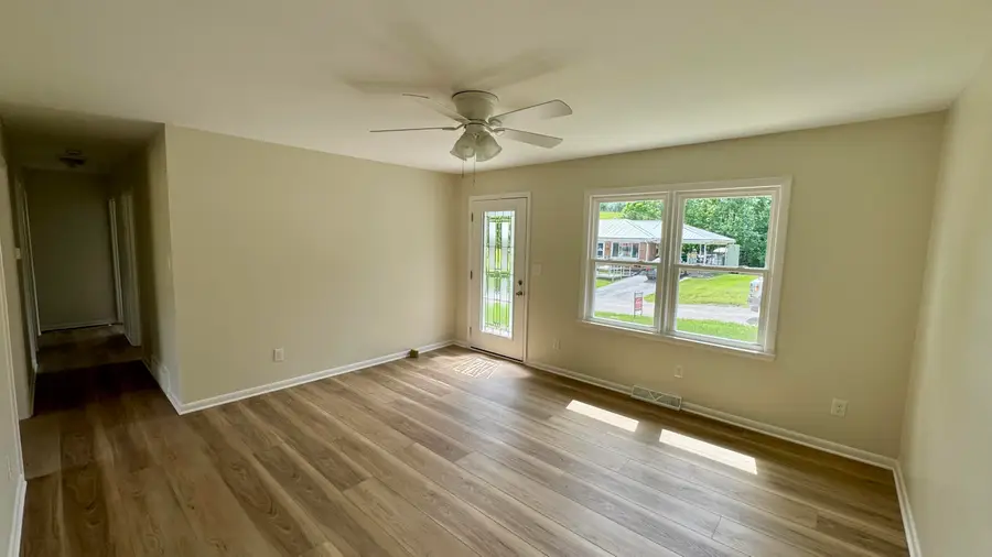 117 Cottage Avenue, Lancaster, KY 40444 - #3
