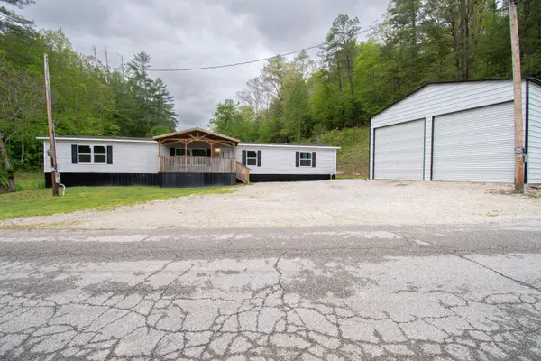2504 Wallow Hole Road, Sandy Hook, KY 41171