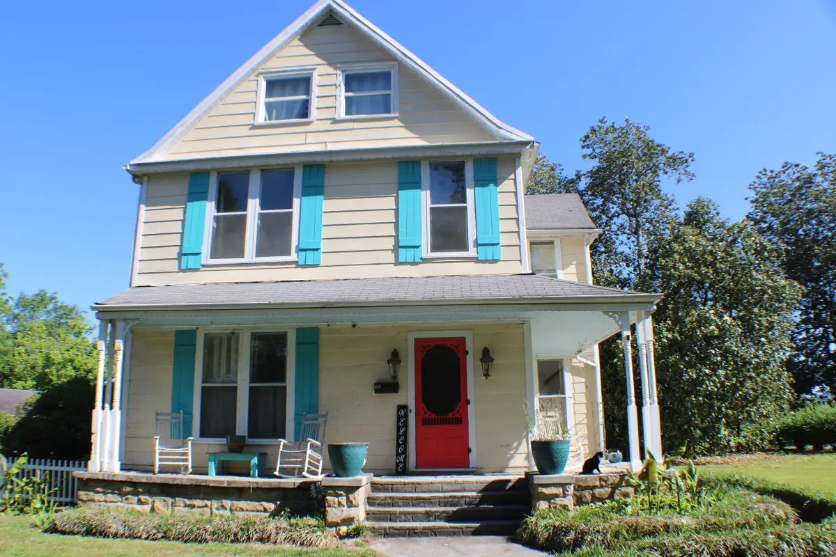 207 Arthur Heights, Middlesboro, KY 40965 - #1