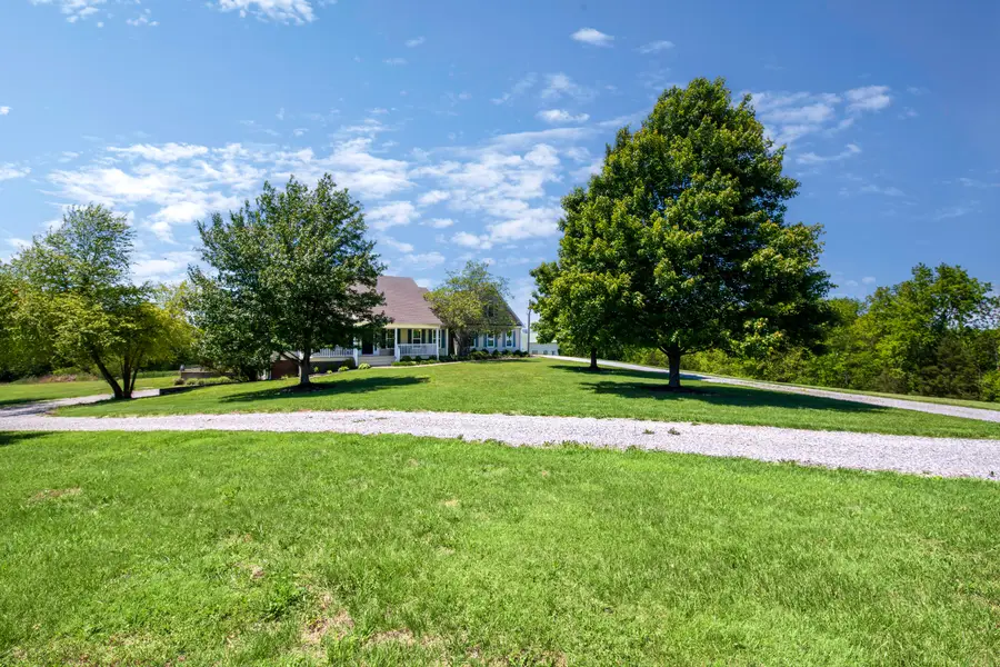 1665 Glensboro Road, Lawrenceburg, KY 40342 - #3