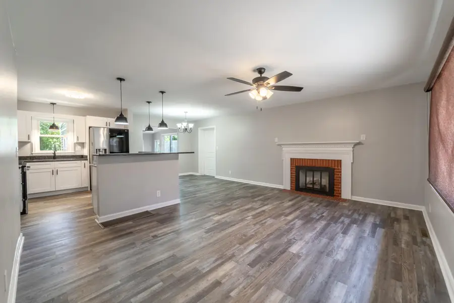 120 Windsor Drive, Richmond, KY 40475 - #3