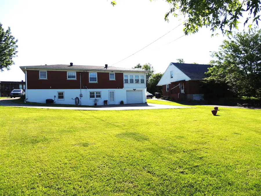 635 Wren Avenue, Frankfort, KY 40601 - #3