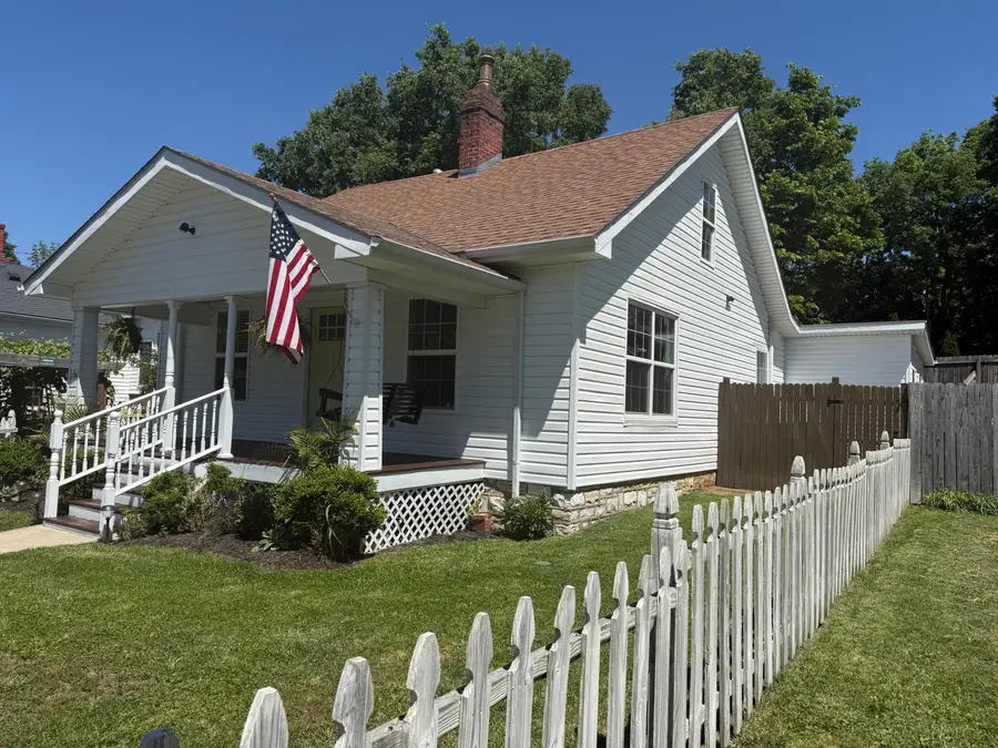 106 N 4th Street, Nicholasville, KY 40356 - #2