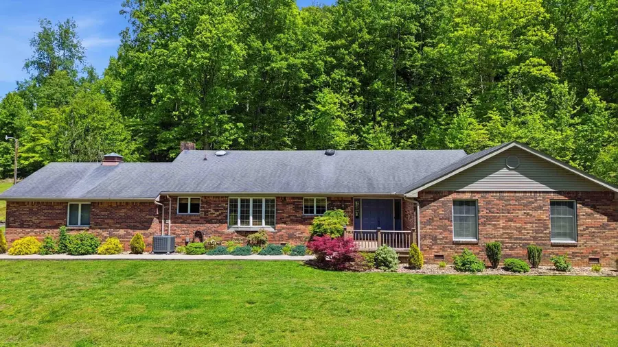 330 Cornett Drive, Wallins Creek, KY 40873 - #2