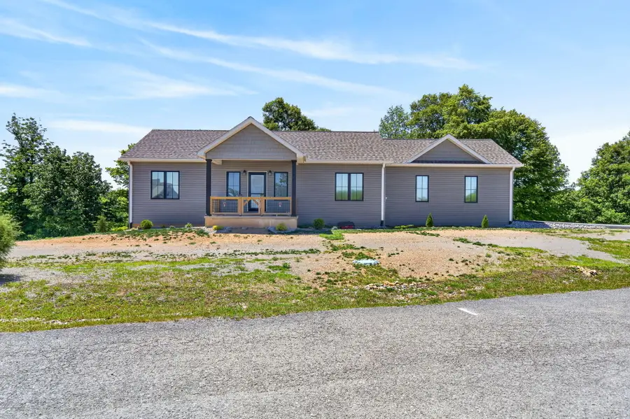 944 Lakepoint Drive, Albany, KY 42602 - #3