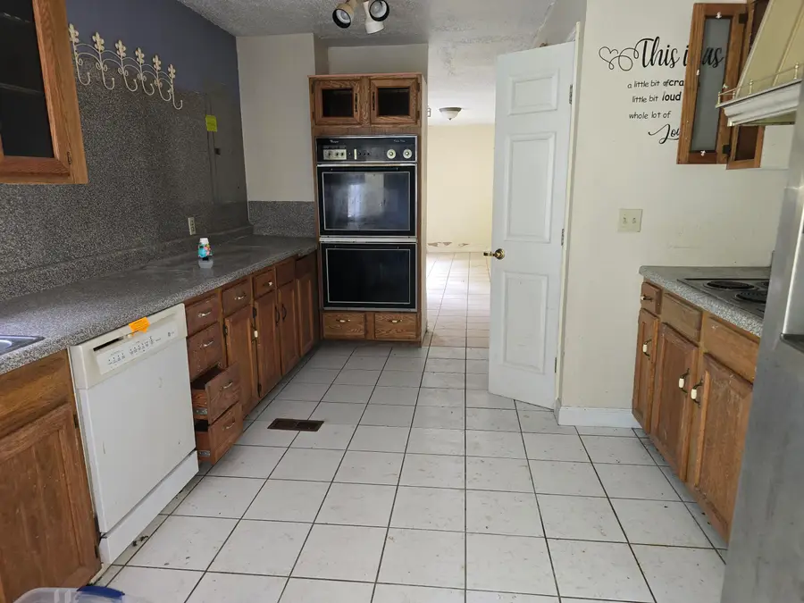 9529 Highway 92, Pineville, KY 40977 - #3