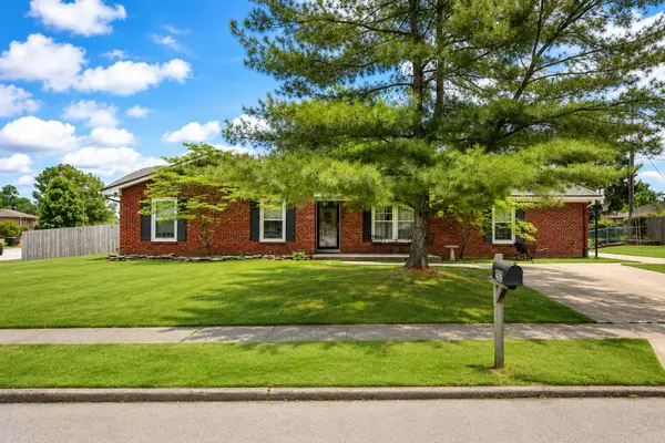 282 S Eagle Creek Drive, Lexington, KY 40515