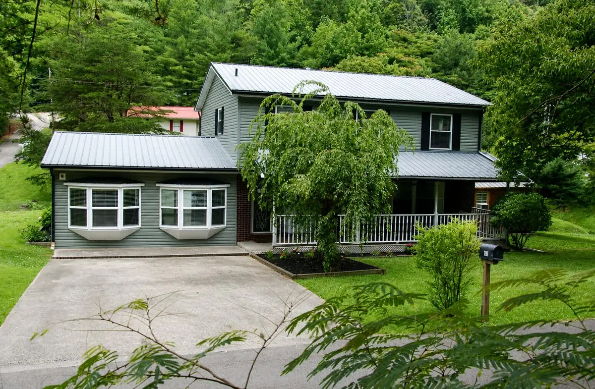 387 Left Penhook Road, Harold, KY 41635 - #1