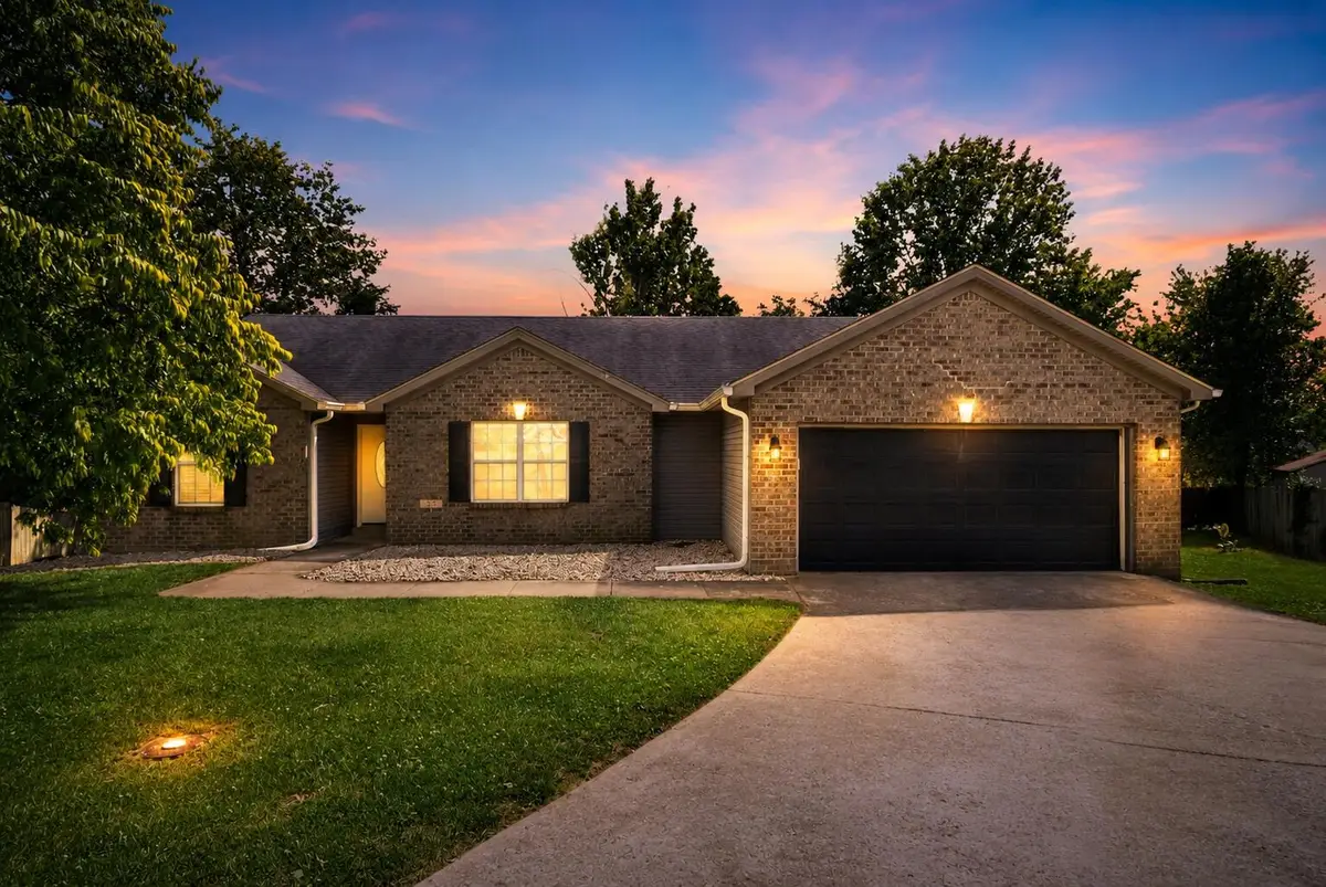 213 Woodfield Way, Nicholasville, KY 40356 - #1