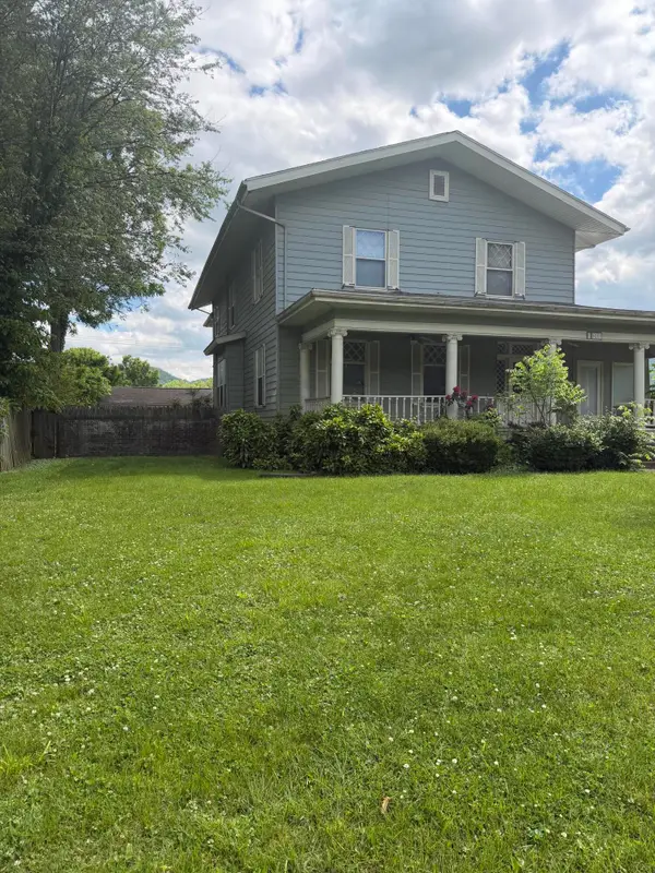 2621 W Cumberland Avenue, Middlesboro, KY 40965