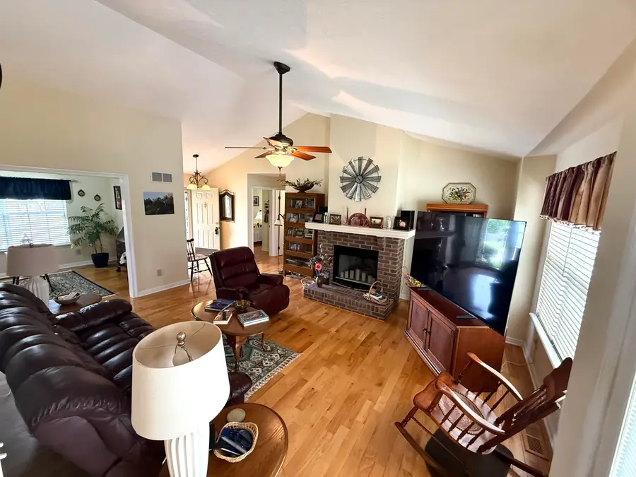 387 Colony Drive, Versailles, KY 40383 - #3