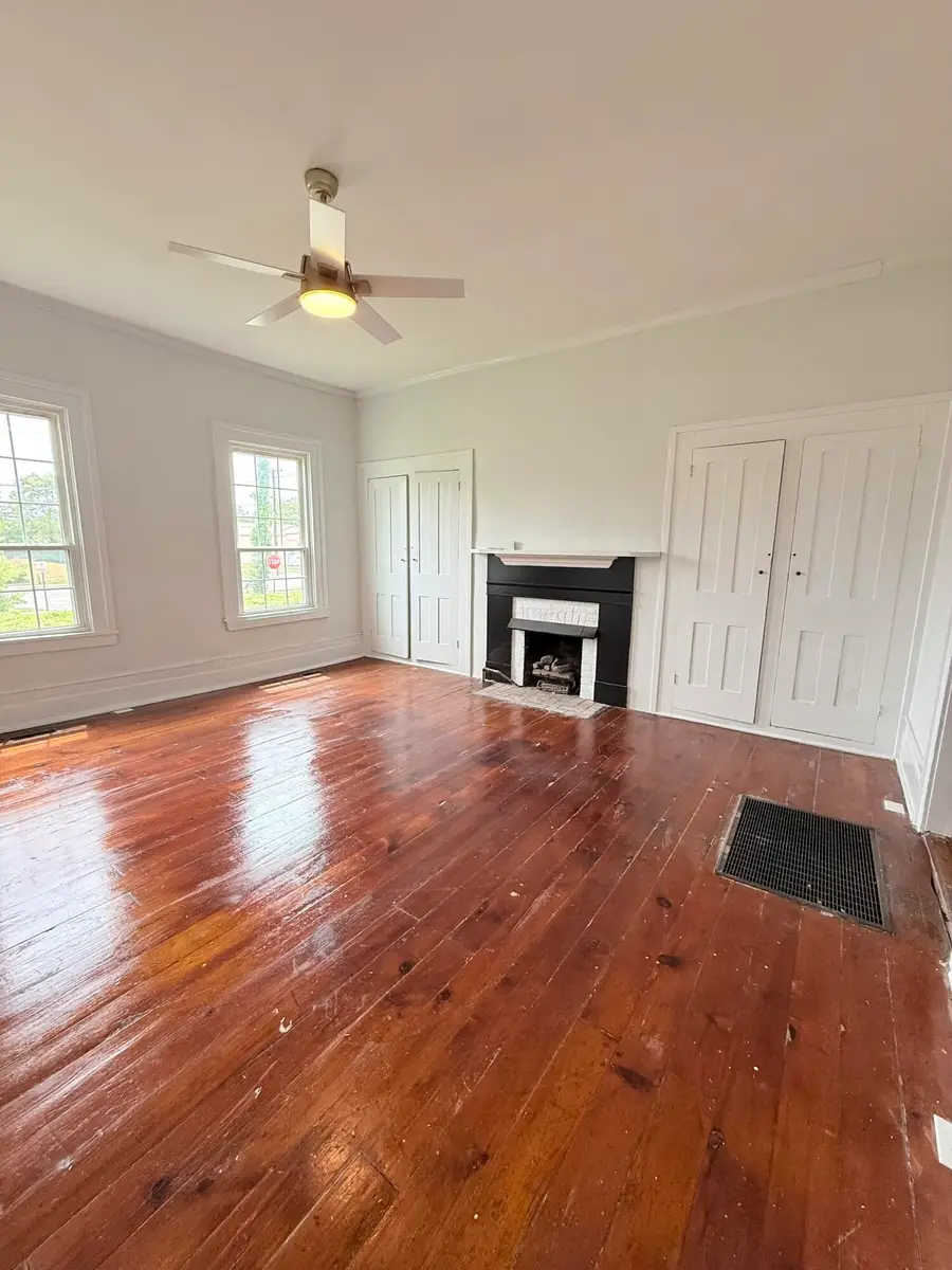 1455 Main Street, Paris, KY 40361 - #3