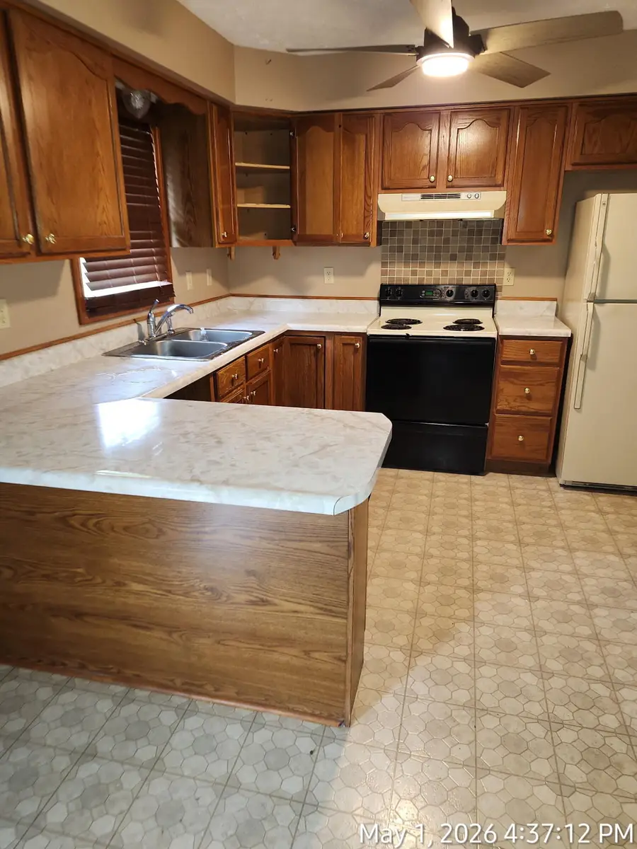 84 Bee Fork Road, Prestonsburg, KY 41653 - #2