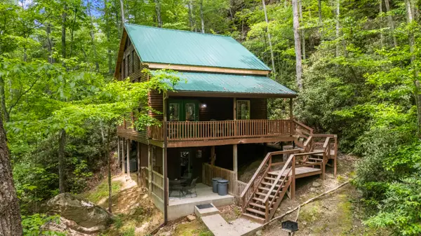 77 Lloyd Lane, Stanton, KY 40380
