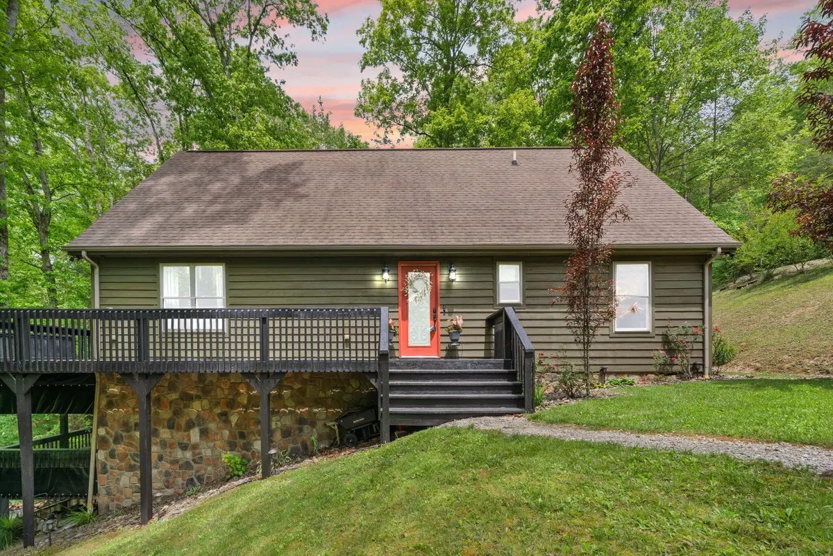 316 Wood View Drive, East Bernstadt, KY 40729 - #1