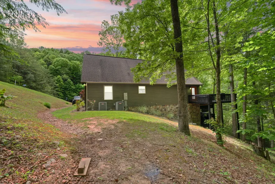 316 Wood View Drive, East Bernstadt, KY 40729 - #2