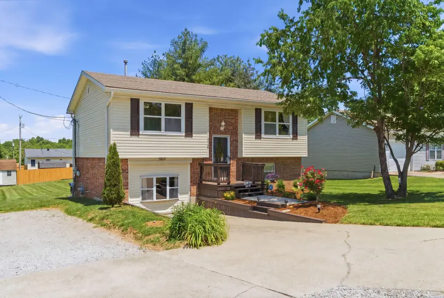 2150 Evergreen Road, Frankfort, KY 40601 - #2
