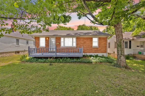 1516 Nutwood Street, Bowling Green, KY 42104