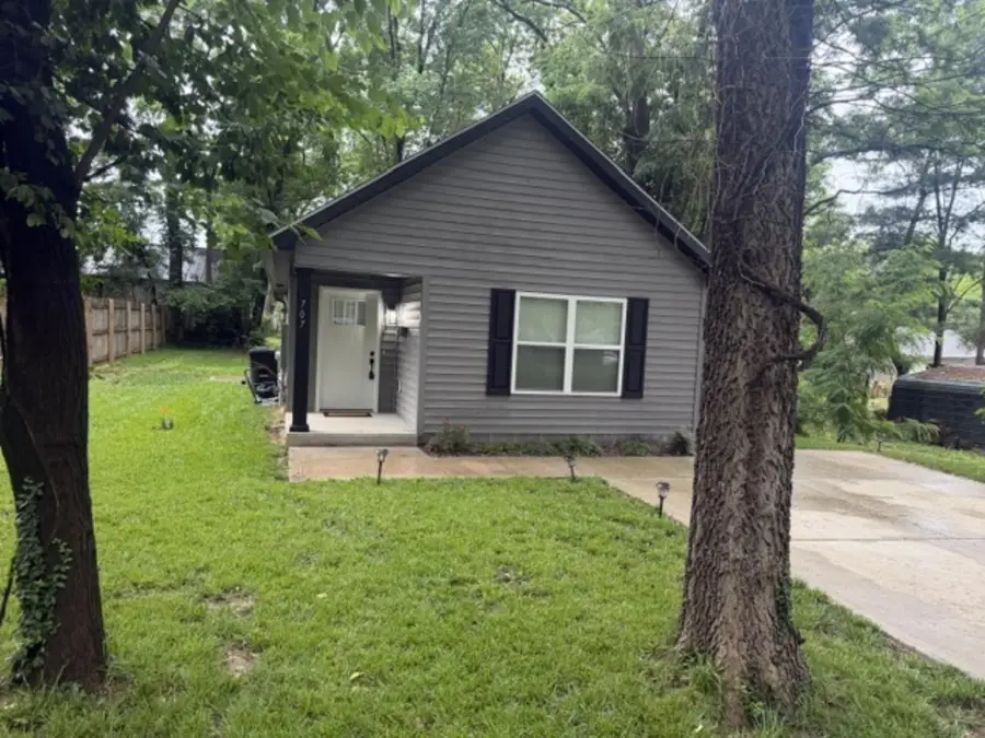707 Edelen Avenue, Bardstown, KY 40004 - #2