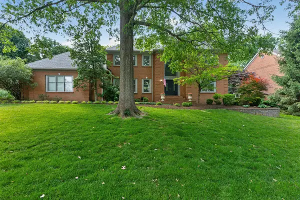 2348 The Woods Lane, Lexington, KY 40502