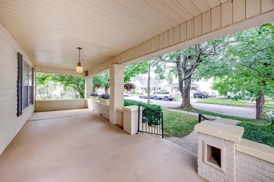 210 S Alta Avenue, Danville, KY 40422 - #3