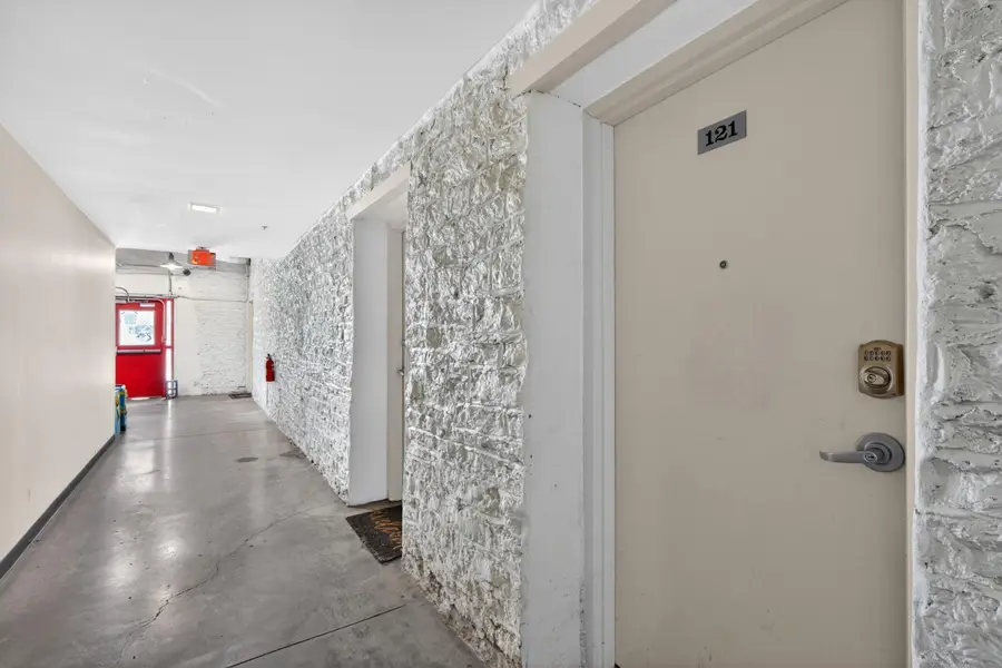 585 S Upper Street #121, Lexington, KY 40508 - #3