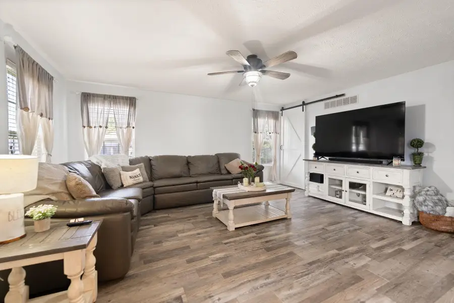 104 Bridgeway Court, Nicholasville, KY 40356 - #3