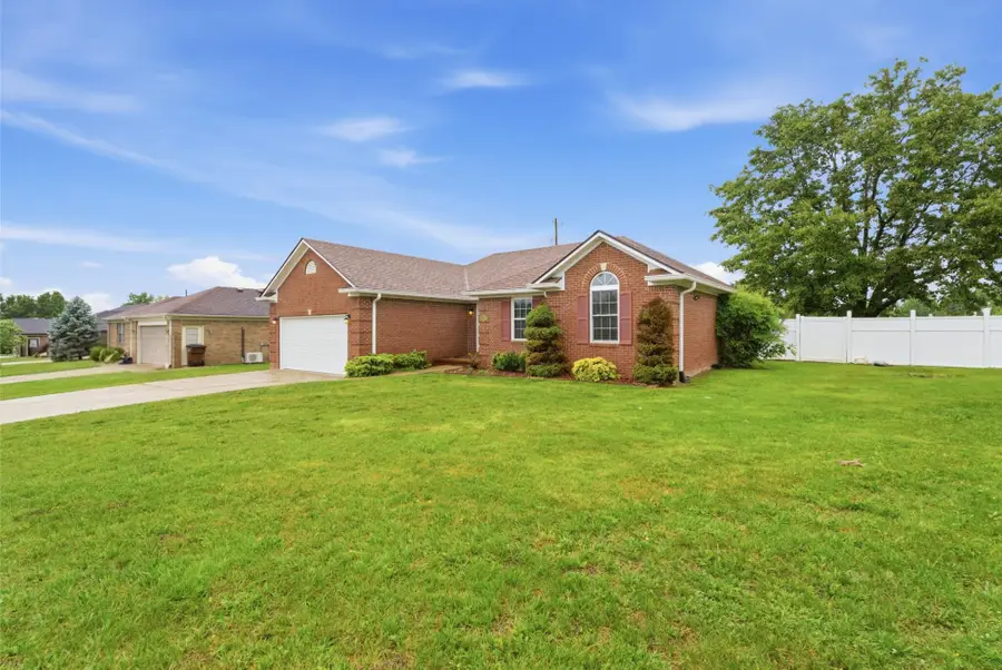 1000 Jd Circle, Berea, KY 40403 - #2
