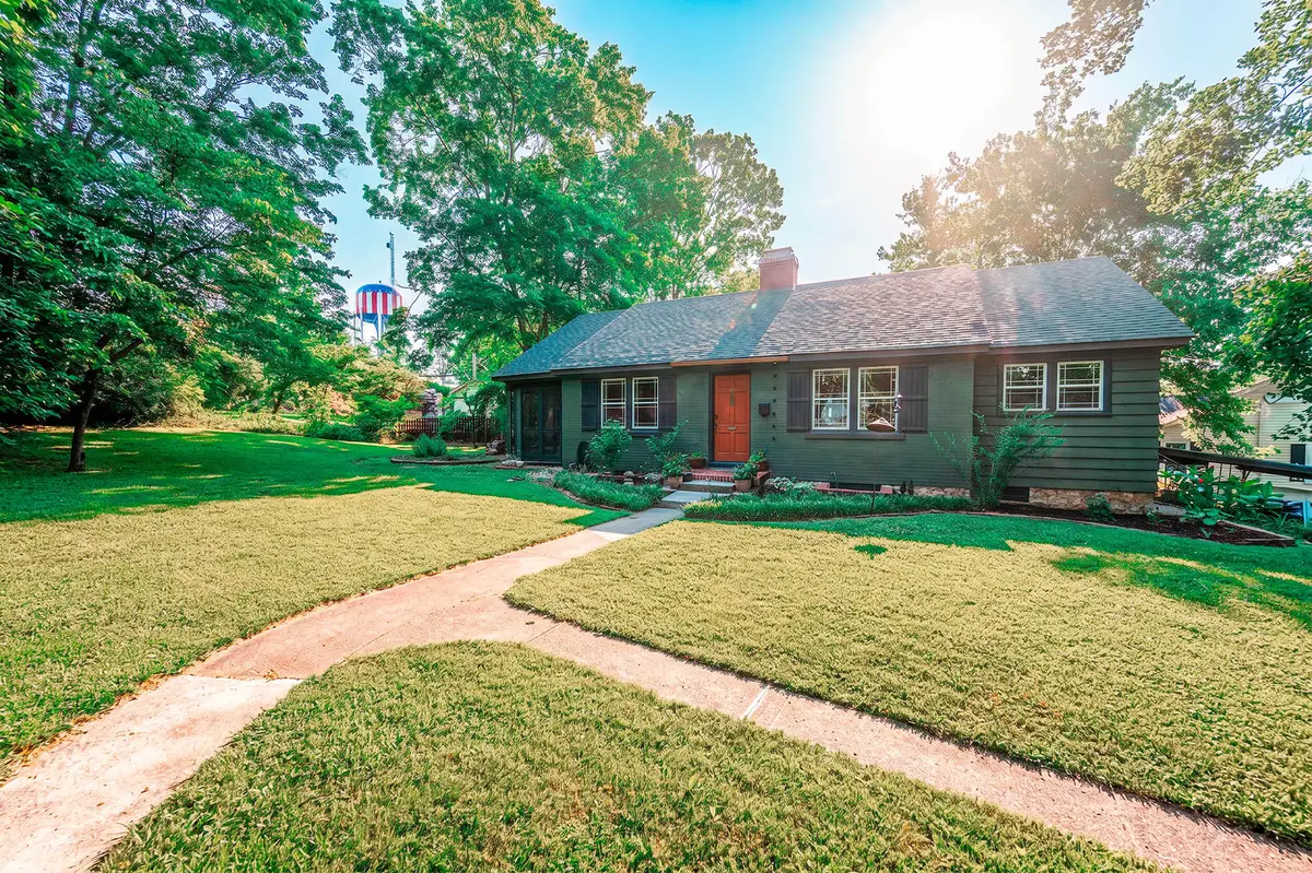 807 Edgewood Street, Bowling Green, KY 42101 - #1