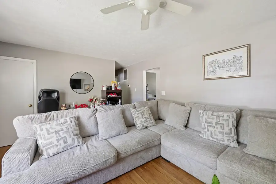 345 Larkwood Drive, Lexington, KY 40509 - #2