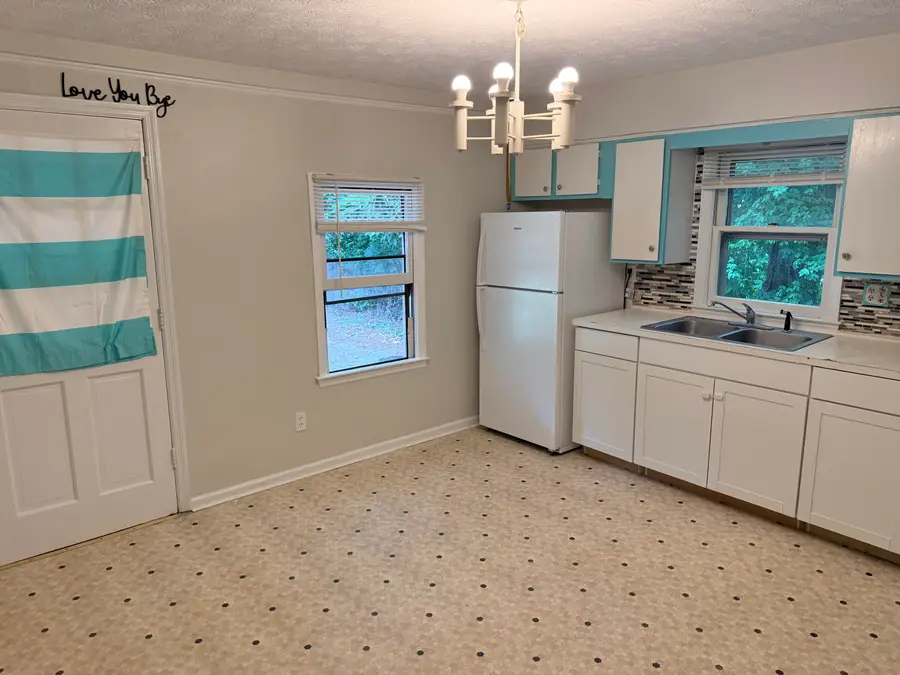 122 N Magnolia Street, Harrodsburg, KY 40330 - #3