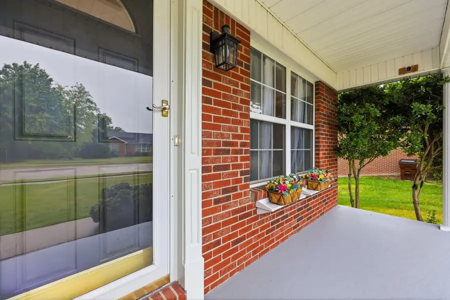1049 Heathcliff Drive, Richmond, KY 40475 - #3