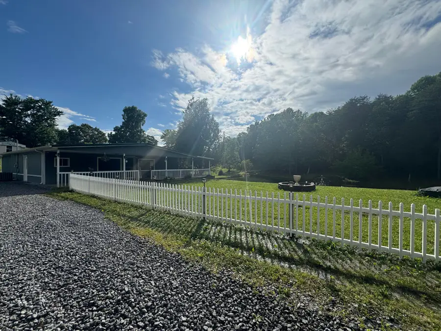 527 Gentry Mill Road, Columbia, KY 42728 - #2