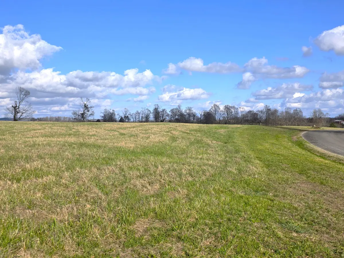 214 Stillwater Boulevard, Russell Springs, KY 42642 - #1