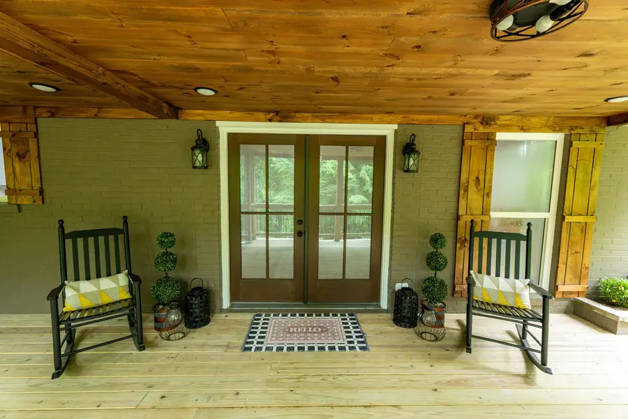 1384 Main Street, McKee, KY 40447 - #2