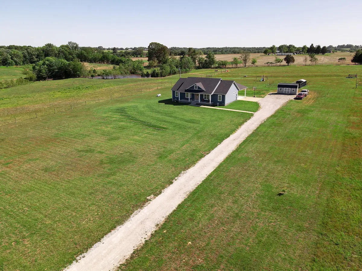 207 Collins Road, Russellville, KY 42276 - #1