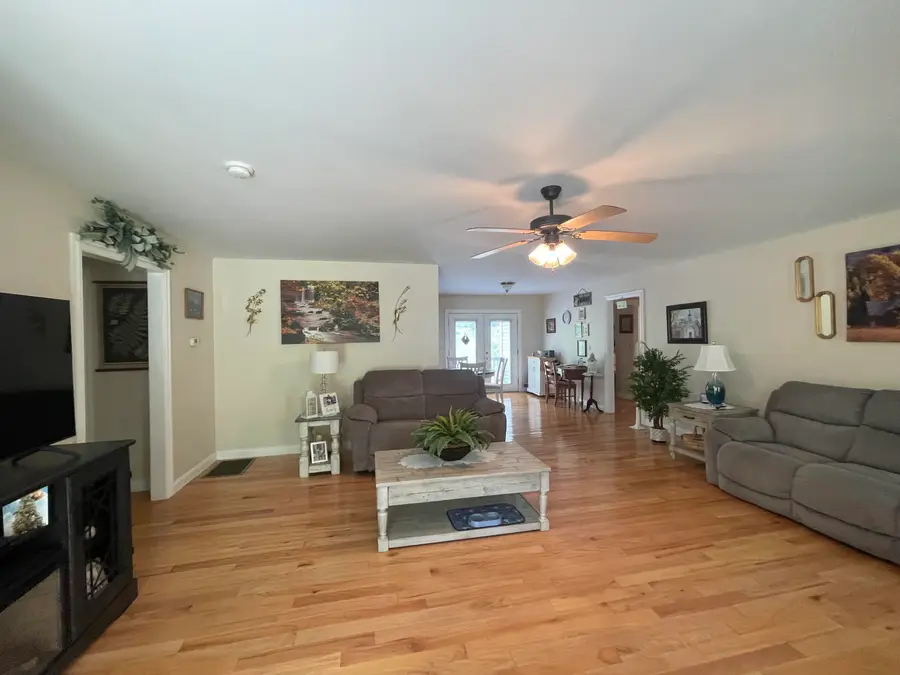 292 White Oak Drive, Barbourville, KY 40906 - #2