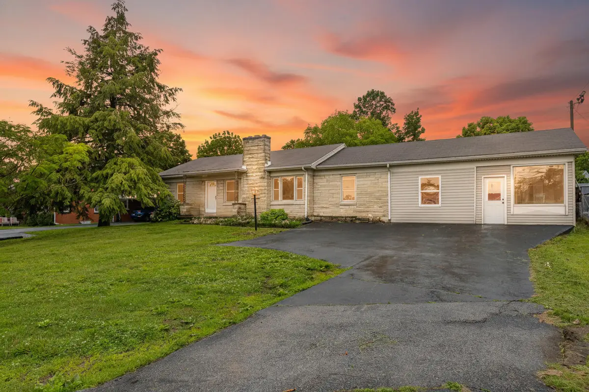 3970 Lexington Road, Paris, KY 40361 - #1