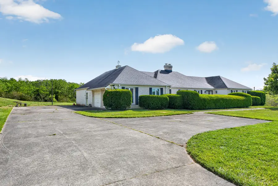 110 Adams Lane, Richmond, KY 40475 - #3