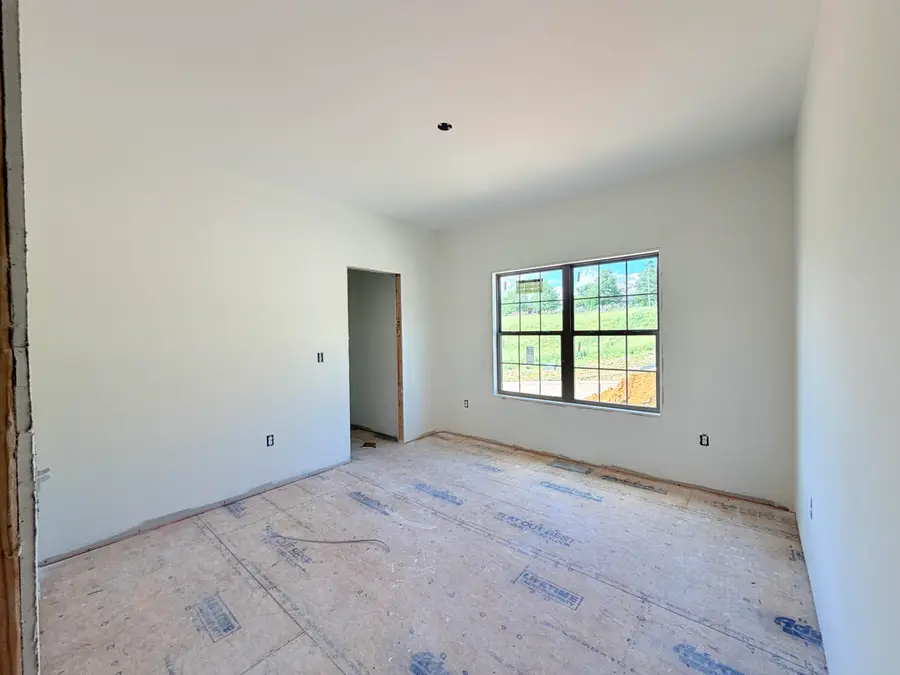 303 Wolverine Way, Richmond, KY 40475 - #3