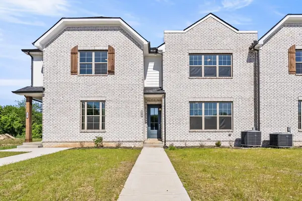 109 Blackberry Lane, Georgetown, KY 40324