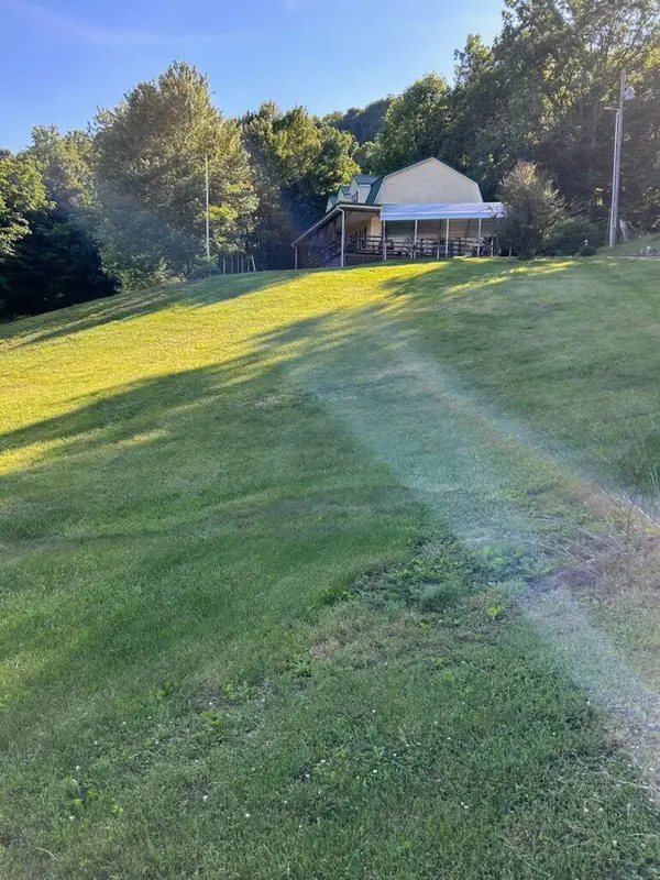 417 Clearview Drive, Hustonville, KY 40437
