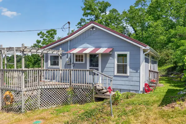 900 Hagers Camp Road, Harrodsburg, KY 40330